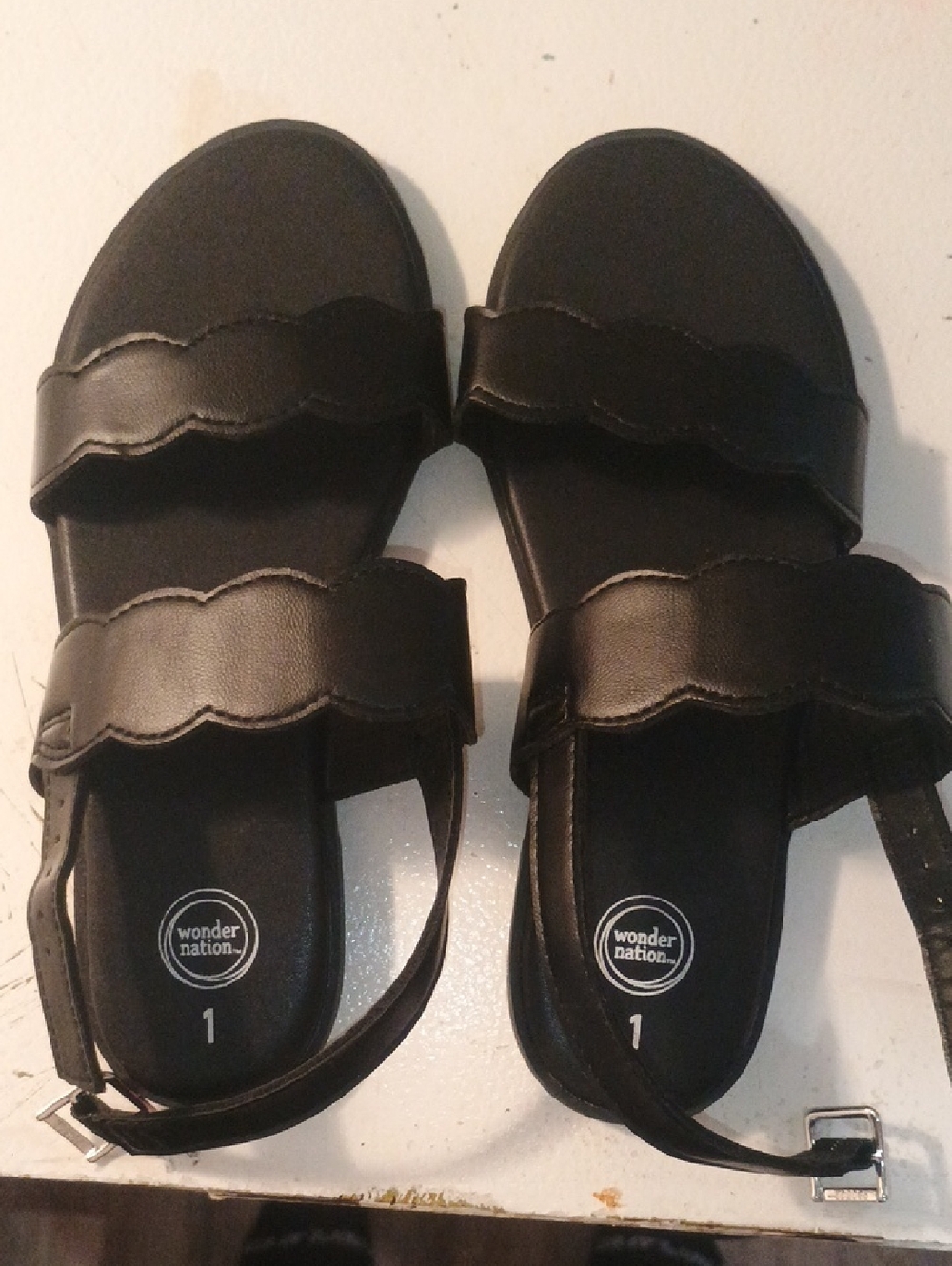 wonder nation Black Scalloped Strap Girls' Sandals